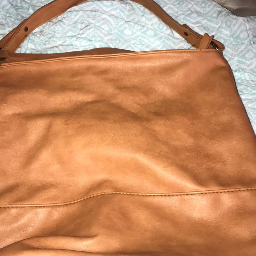 Leather hobo shoulder bag